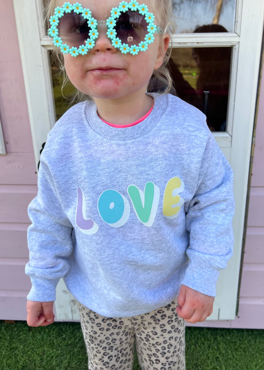 SALE Kids LOVE Sweatshirt - 3-4 years